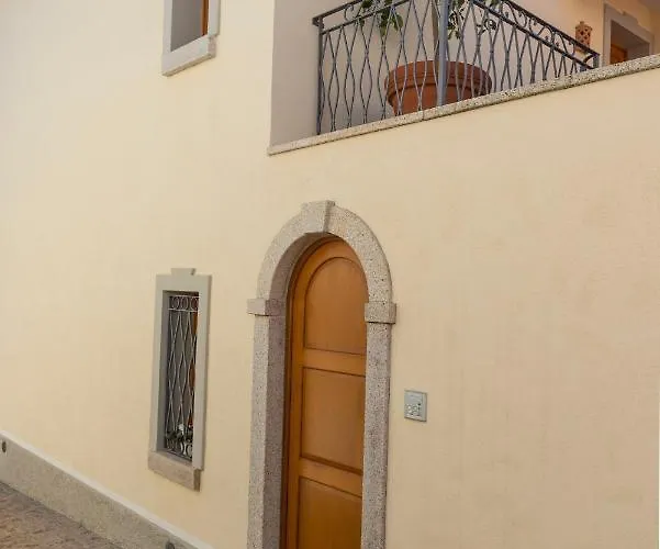 Celestedimare パラーウ